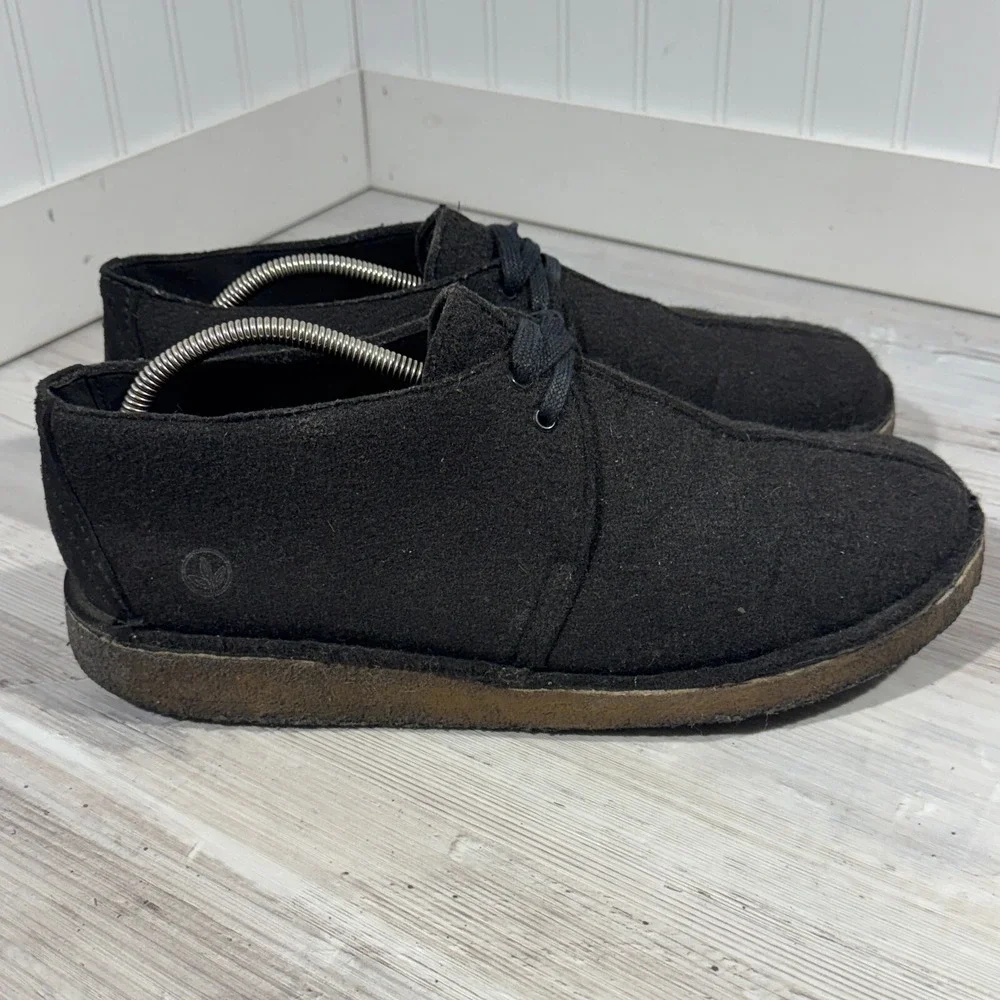 Clarks Desert Trek men's limited edition‎ vegan shoes size US 13, Crepe sole